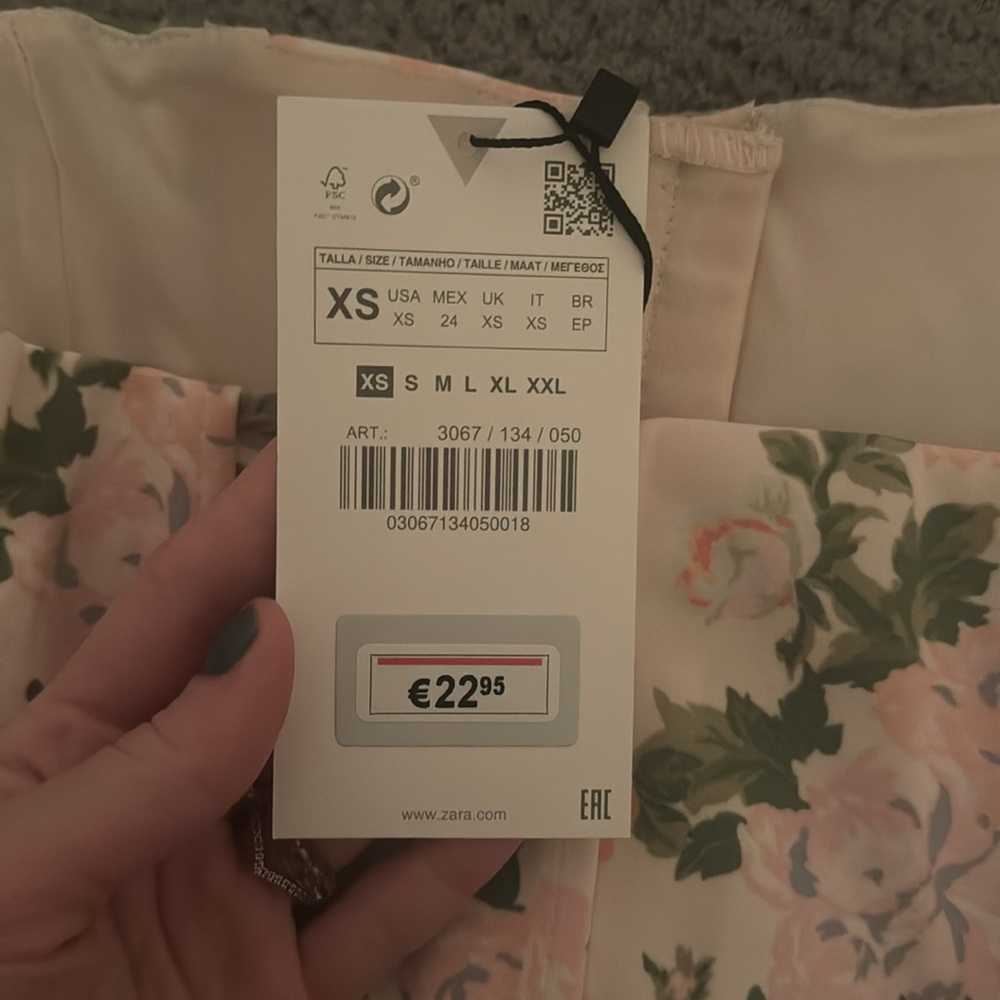 Zara Floral Crop Top - Pink and Green - Picture 3 of 3